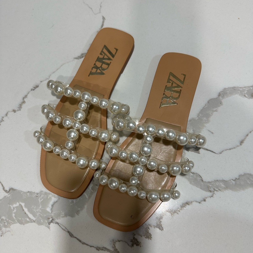 Zara pearl slides size 36
